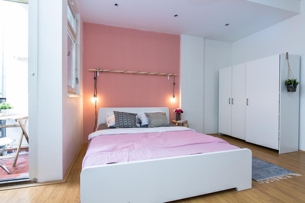 פראג Apartments Ve Smeckach 27 מראה חיצוני תמונה